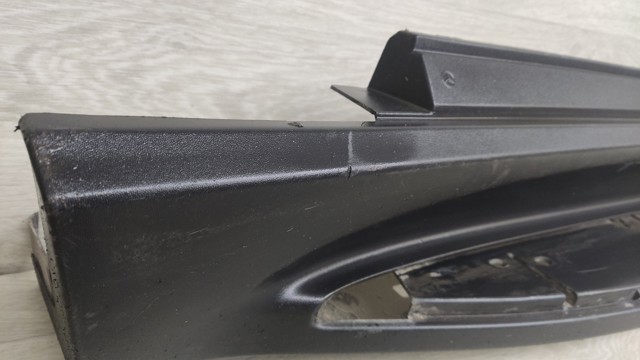 MERCEDES A1676986500 Подножка левая в наличии Одесса