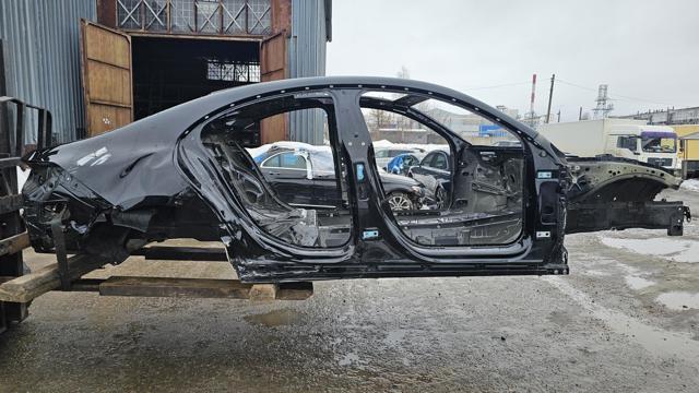 Лонжерон рамы передний правый A1776201002 MERCEDES