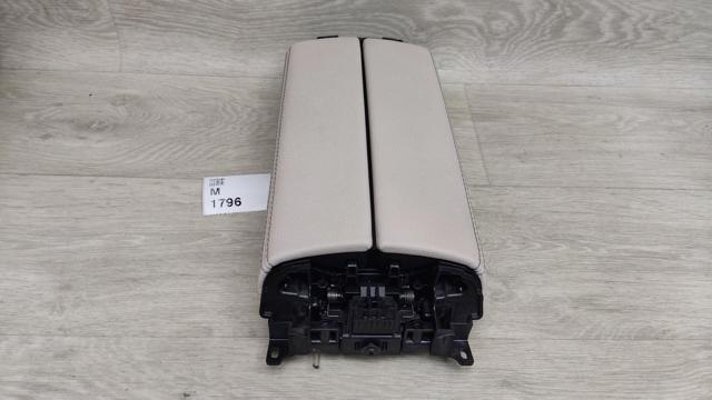 Крышка подлокотника A17768066038U03 MERCEDES
