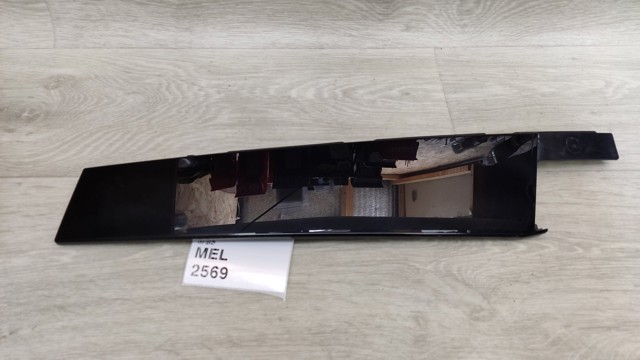 A1777220200 MERCEDES Накладка двери передней правой вертикальная купить в Ирпень