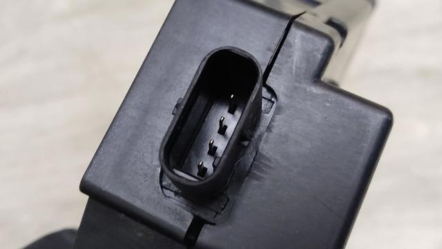 Монтажный блок предохранителей A2055402850 MERCEDES