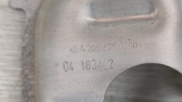 Кронштейн усилителя переднего бампера A2056260800 MERCEDES