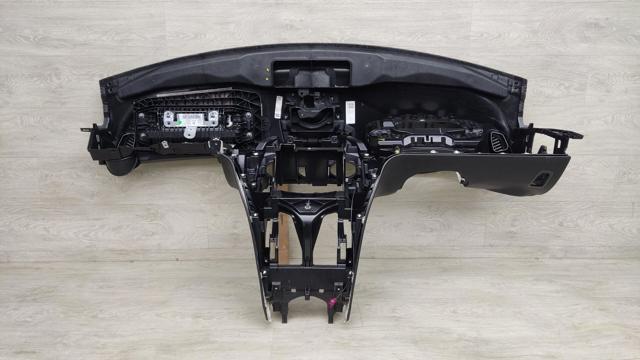 A20568035879J38 MERCEDES Торпедо купить в Киев