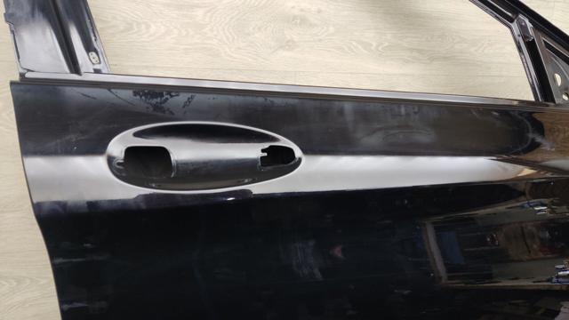 Пассажирская передняя дверь A2057200205 MERCEDES