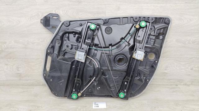 Стеклоподъемник с электродвигателем A2057204923 MERCEDES