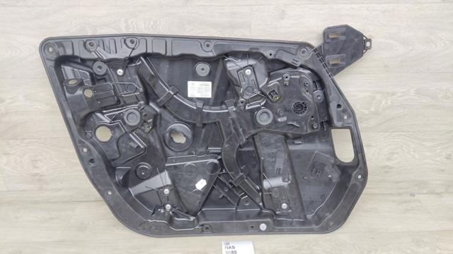 MERCEDES A2057204923 Стеклоподъемник передней левой двери в наличии Львов
