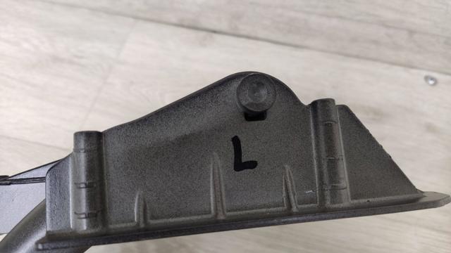 MERCEDES A2057500328 Петля крышки багажника в наличии Полтава