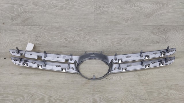 A2058880160 MERCEDES Решетка радиатора купить в Тернополь