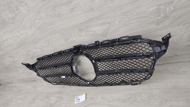 A2058880323 MERCEDES Решетка радиатора купить в Ужгород