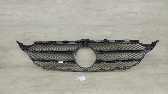MERCEDES A2058880323 Решетка радиатора в наличии Черкассы