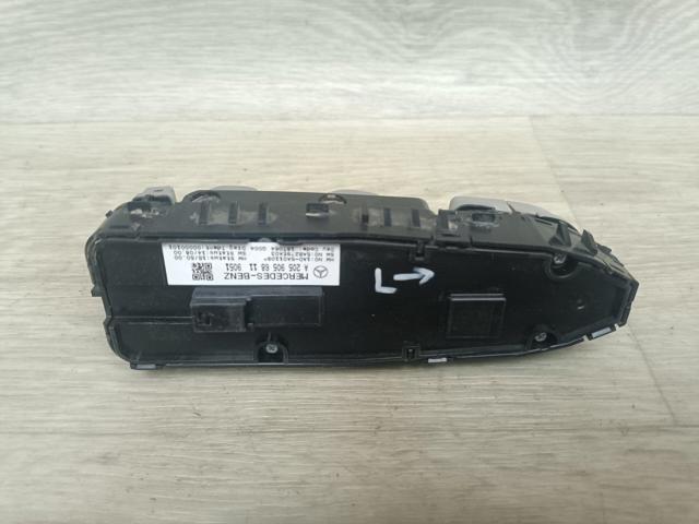 Кнопки переднего левого стеклоподъемника A2059056811 MERCEDES