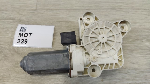 A2118202442 MERCEDES Мотор стеклоподъемника двери задней правой купить в Каменское