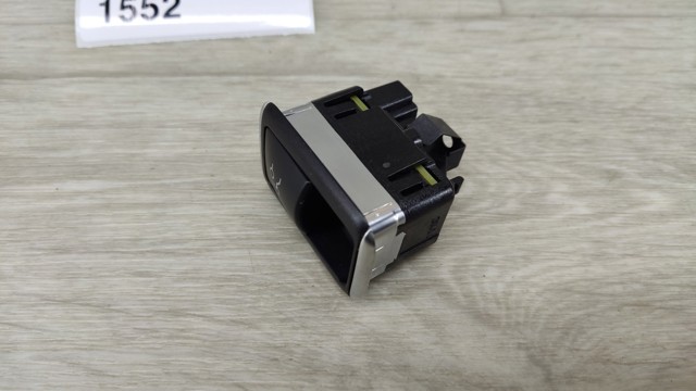 MERCEDES A2129059200 Кнопка салона привода крышки багажника (двери 3/5-й (ляды) в наличии Кривой Рог