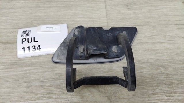 MERCEDES A2218800605 Накладка форсунки омывателя фары передней в наличии Одесса