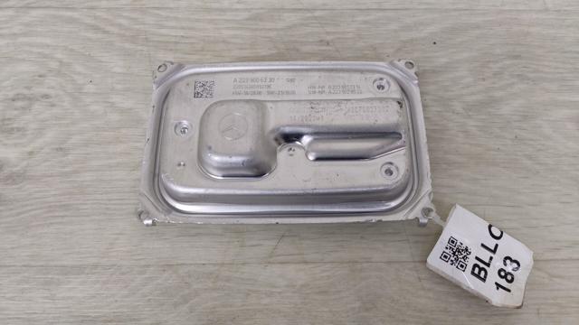 ЭБУ управления адаптивного освещения правой фары A2239006230 MERCEDES