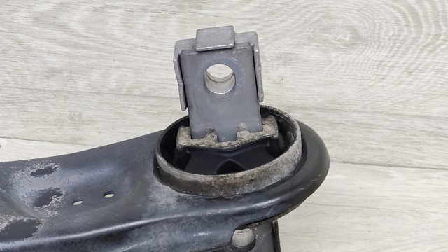 MERCEDES A2423500400 Рычаг (тяга) задней подвески продольный нижний правый в наличии Чернигов
