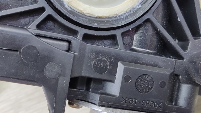 Моторчик стеклоподъемника двери задней, правой A2469063200 MERCEDES