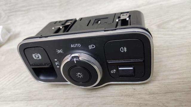 MERCEDES A2479052902 Переключатель света фар на "торпедо" в наличии Черкассы