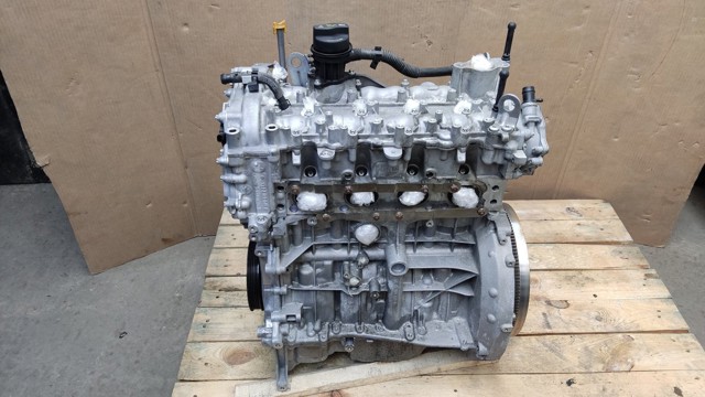 Двигатель голый A2700108902 MERCEDES
