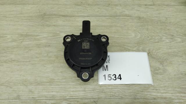 Регулятор фаз газораспределения A2761560790 MERCEDES