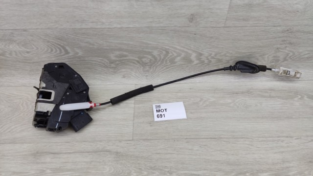 Замок двери водителя AE8A5421813CH FORD