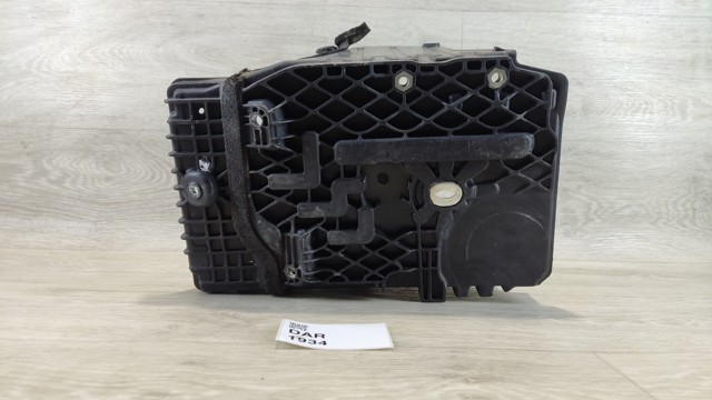 LAND ROVER AG9N10723AC Крепление (подставка) аккумулятора (АКБ) в наличии Днепр