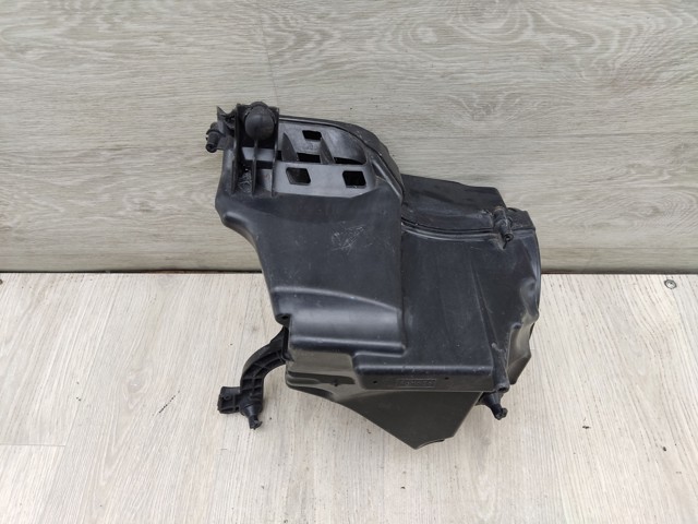 AV619600BG FORD Корпус воздушного фильтра купить в Винница