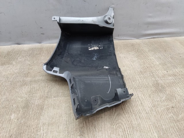 LAND ROVER BJ3217926A Накладка бампера заднего левая в наличии Хмельницкий