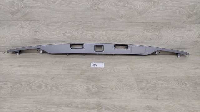 BJ3240406 LAND ROVER купить в Львов