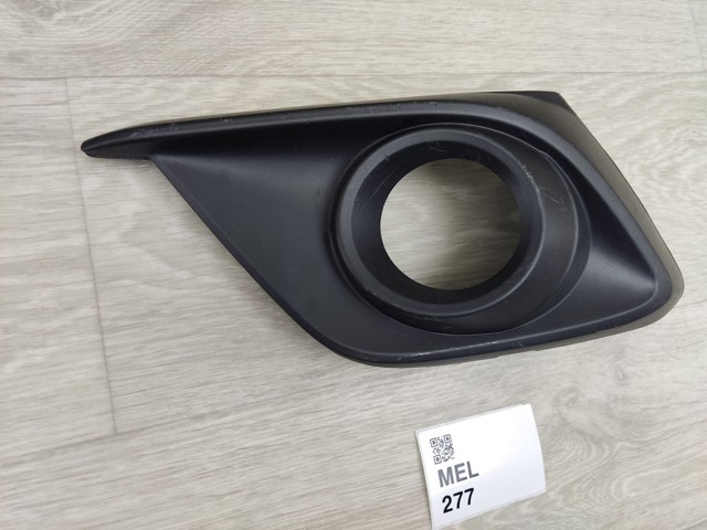 BJS850C21 MAZDA Заглушка (решетка) противотуманных фар бампера переднего левая купить в Украина