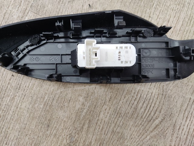 DB2P684LX MAZDA купить в Ужгород