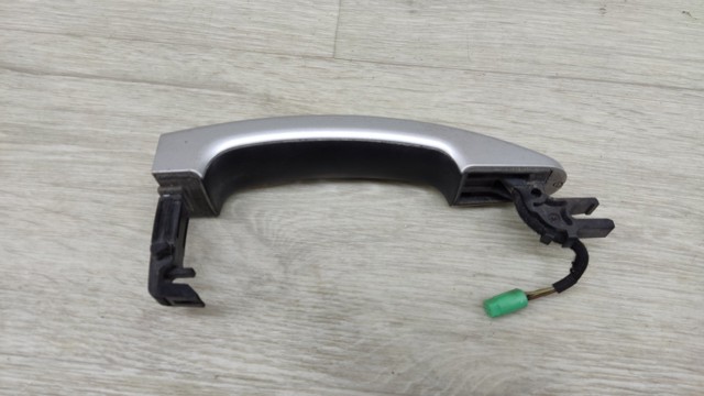 FORD F1EBA22404 Ручка двери передней наружная правая в наличии Николаев