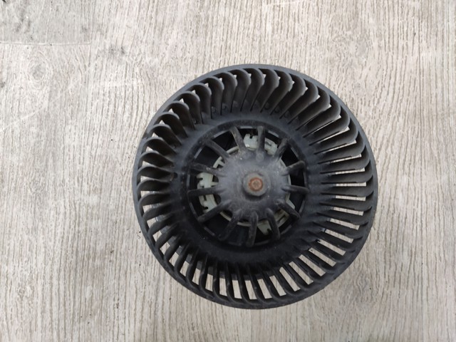 Вентилятор печки F667217D NISSAN