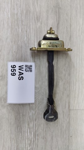 Ограничитель двери передний GJ6A58270A MAZDA