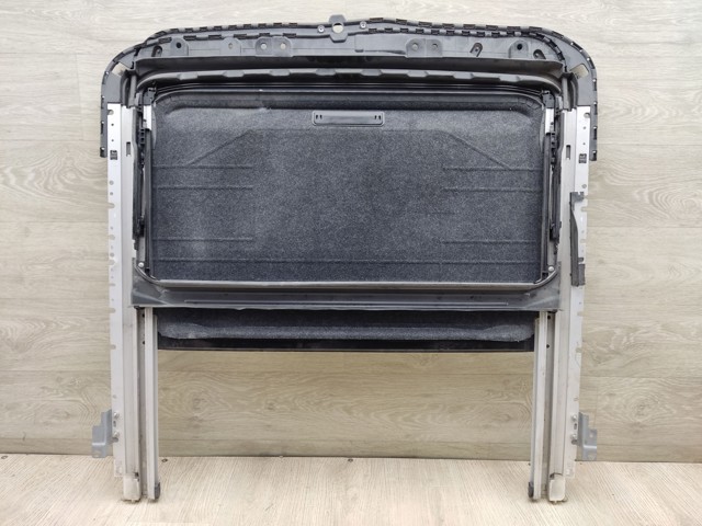 Детали люков облицовки кузова GKL469840A75 MAZDA