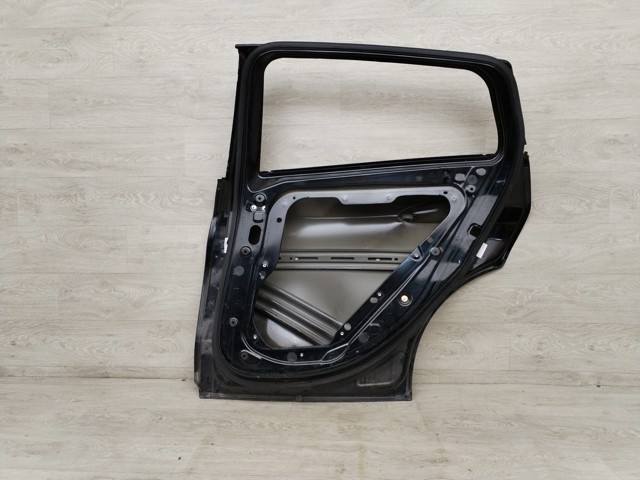 NISSAN HBA005DAMA Дверь задняя правая в наличии Николаев