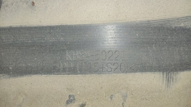 Бампер задний KB8A50221 MAZDA