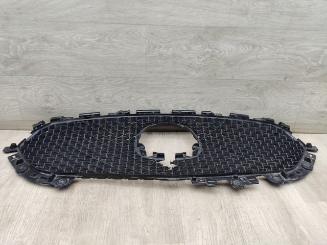 MAZDA KB8C50719 Решетка радиатора в наличии Каменское