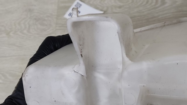 KD3567480 MAZDA Бачок омывателя купить в Днепр