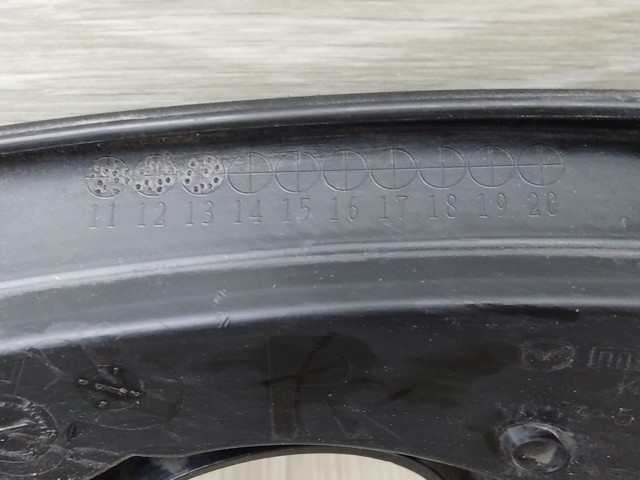 KD5350C11 MAZDA Заглушка (решетка) противотуманных фар бампера переднего правая купить в Запорожье