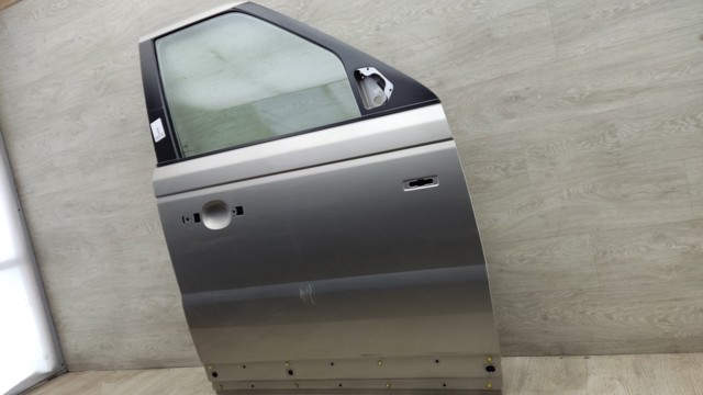 LAND ROVER LR016464 Дверь передняя правая в наличии Ровно
