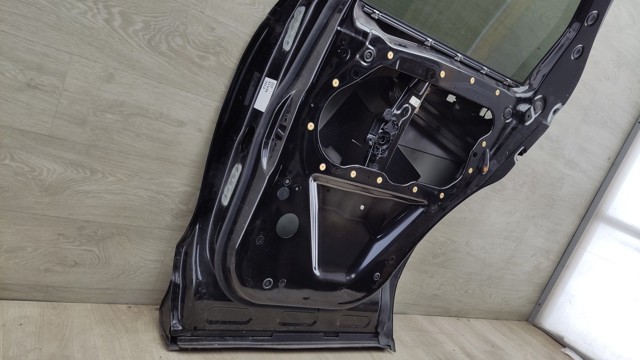 LR061284 LAND ROVER Дверь задняя правая купить в Ужгород