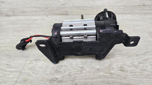RIVIAN PT0005569301 Компрессор пневмоподкачки (амортизаторов) в наличии Украина