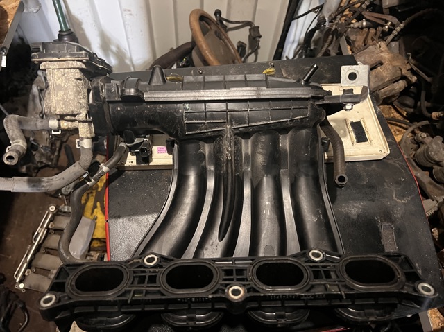 Коллектор впускной 14001EL01A NISSAN