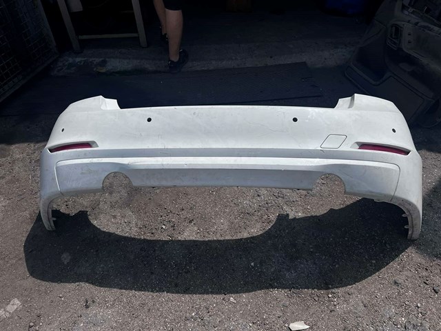 Бампер задний 51127312729 BMW