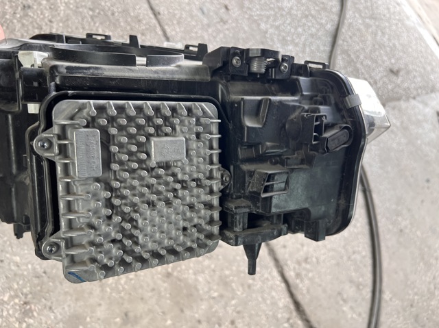 63117466115 BMW Фара левая купить в Сумы