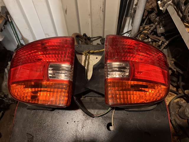 Правый стоп 815512B520 TOYOTA
