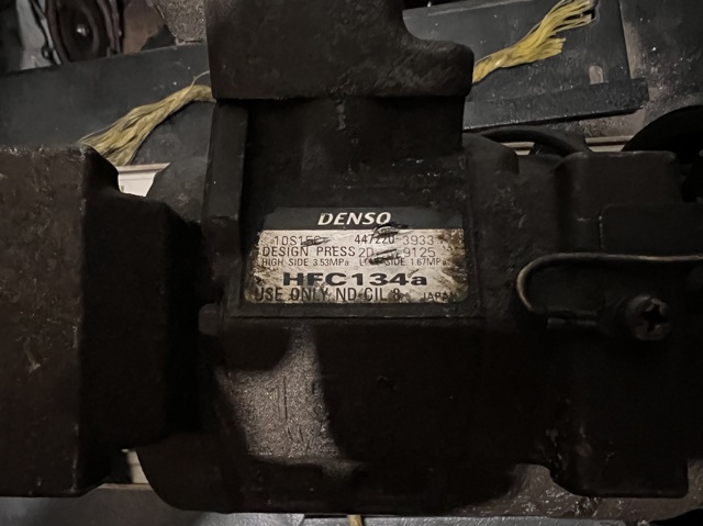 8832042080 TOYOTA Компрессор кондиционера купить в Черновцы