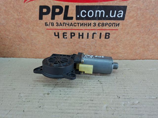 FORD 0130821938 Мотор стеклоподъемника двери передней левой в наличии Ровно