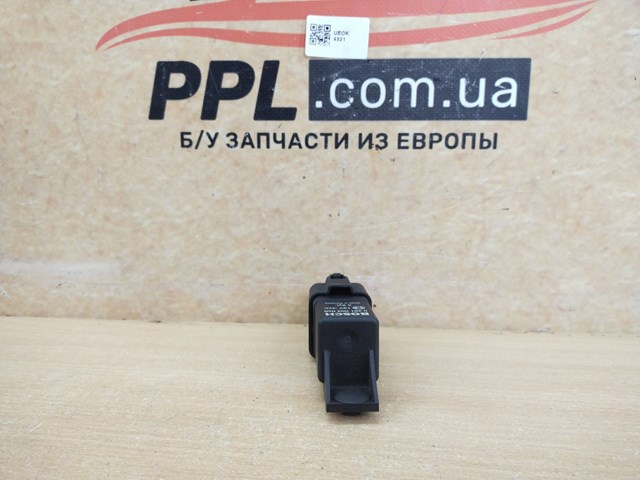 CHRYSLER 05033351AA Реле свечей накала в наличии Николаев